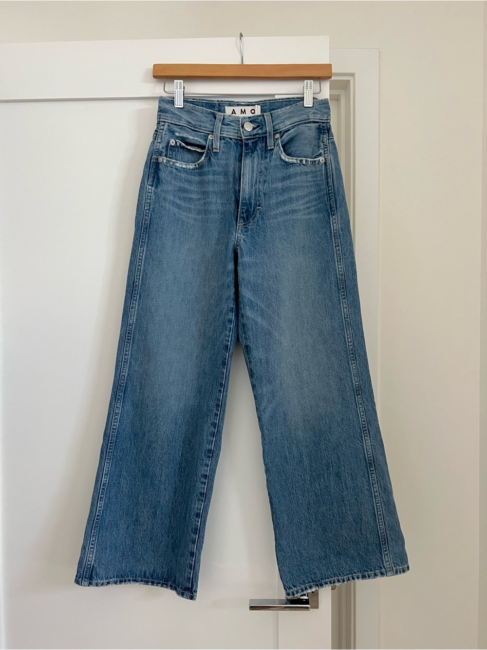 AMO Frida Crop Wide Leg Jeans in Size 25